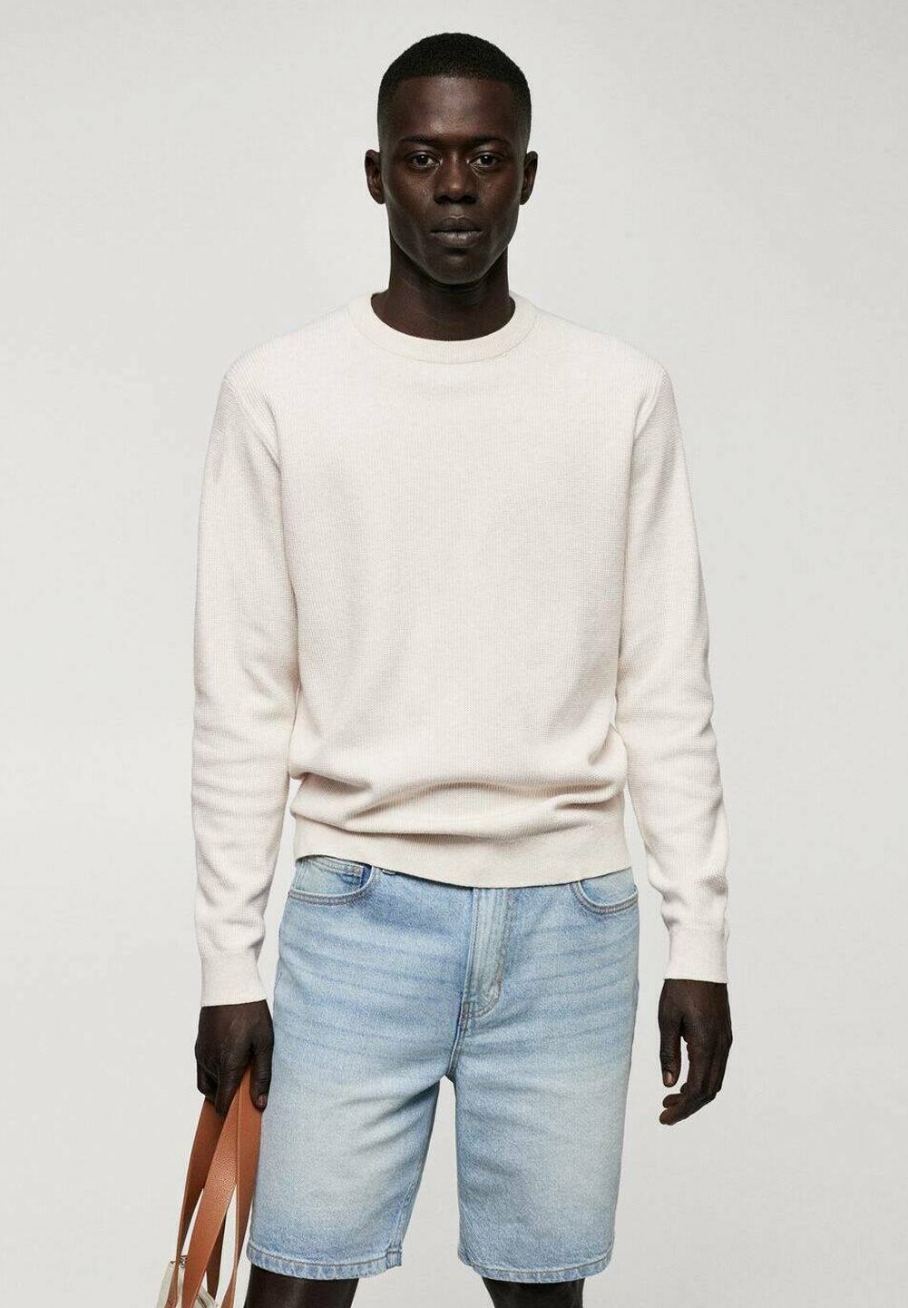 

Свитер Mango