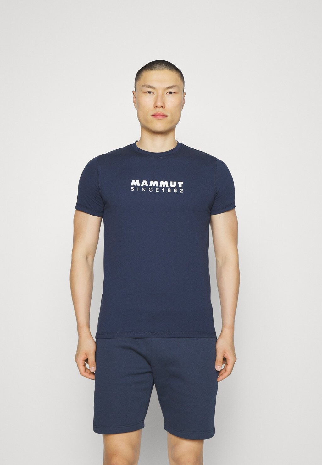 

Футболка с принтом Mammut, темно-синий