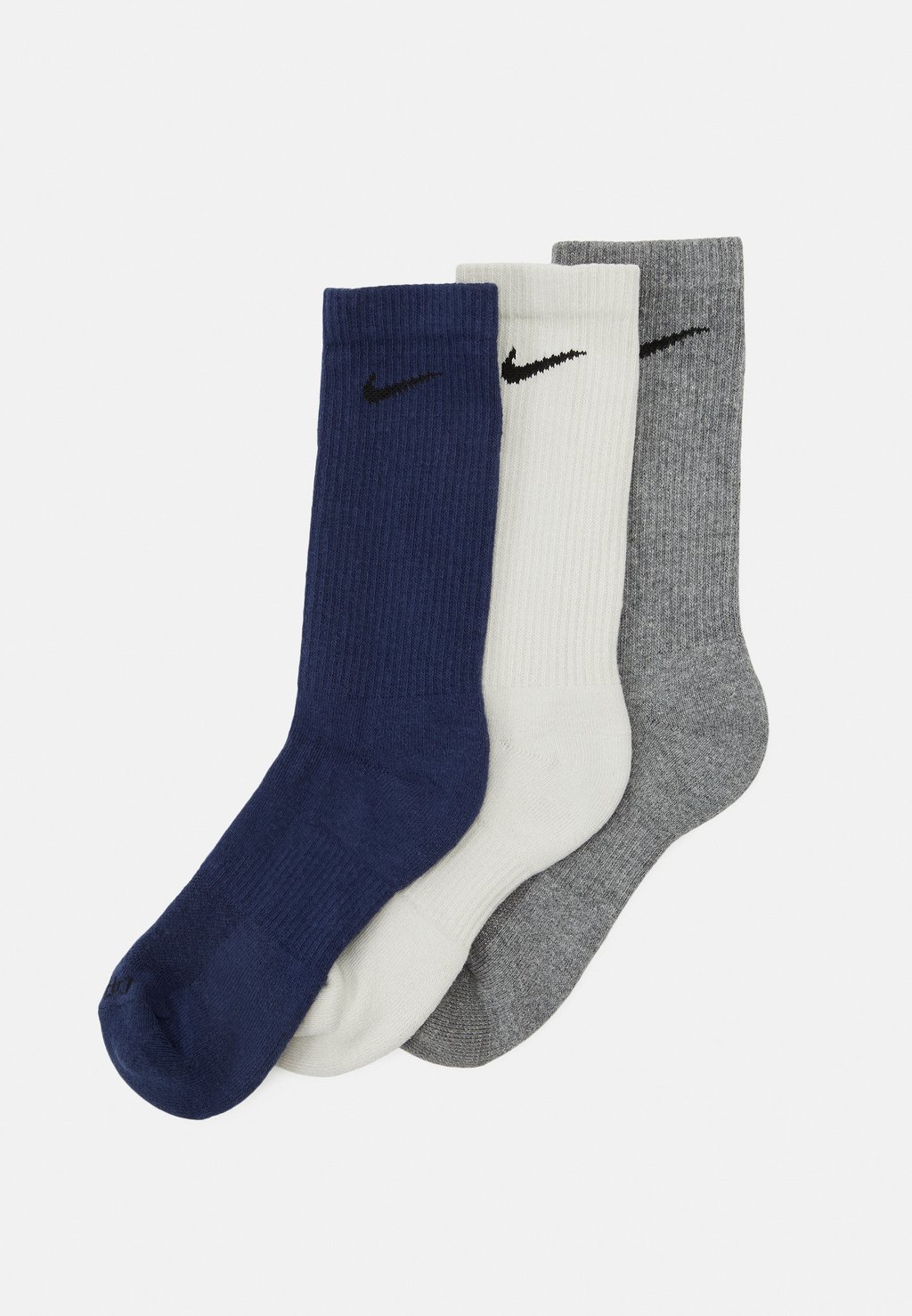 

Спортивные носки Nike Everyday Plus Cush Crew Unisex 3 Pack, светлая кость(черный)/карбоновый вереск(черный)/темно-синий(черный)