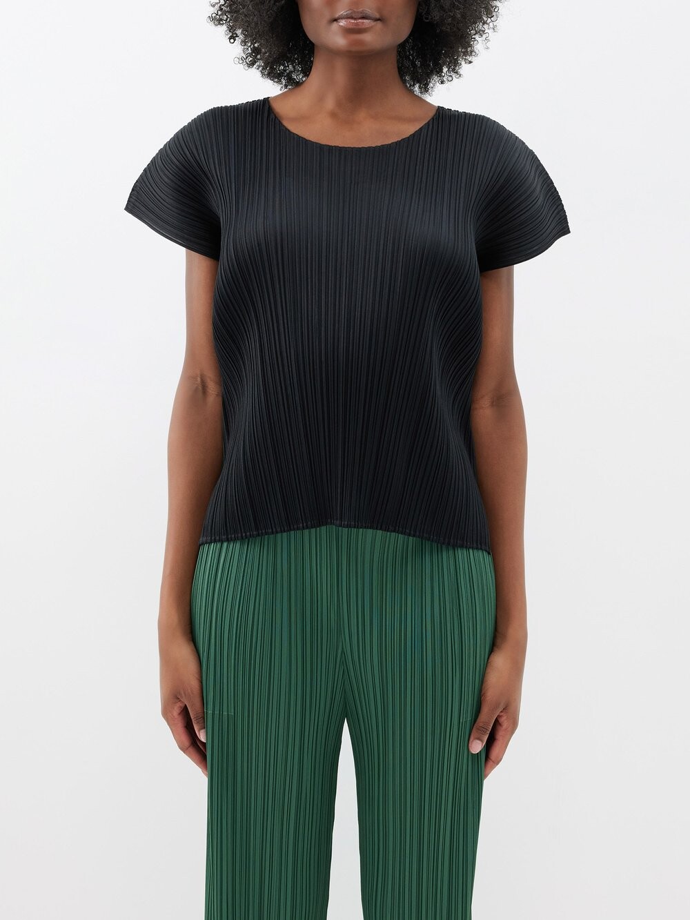 

Топ из технического джерси со складками Pleats Please Issey Miyake, черный