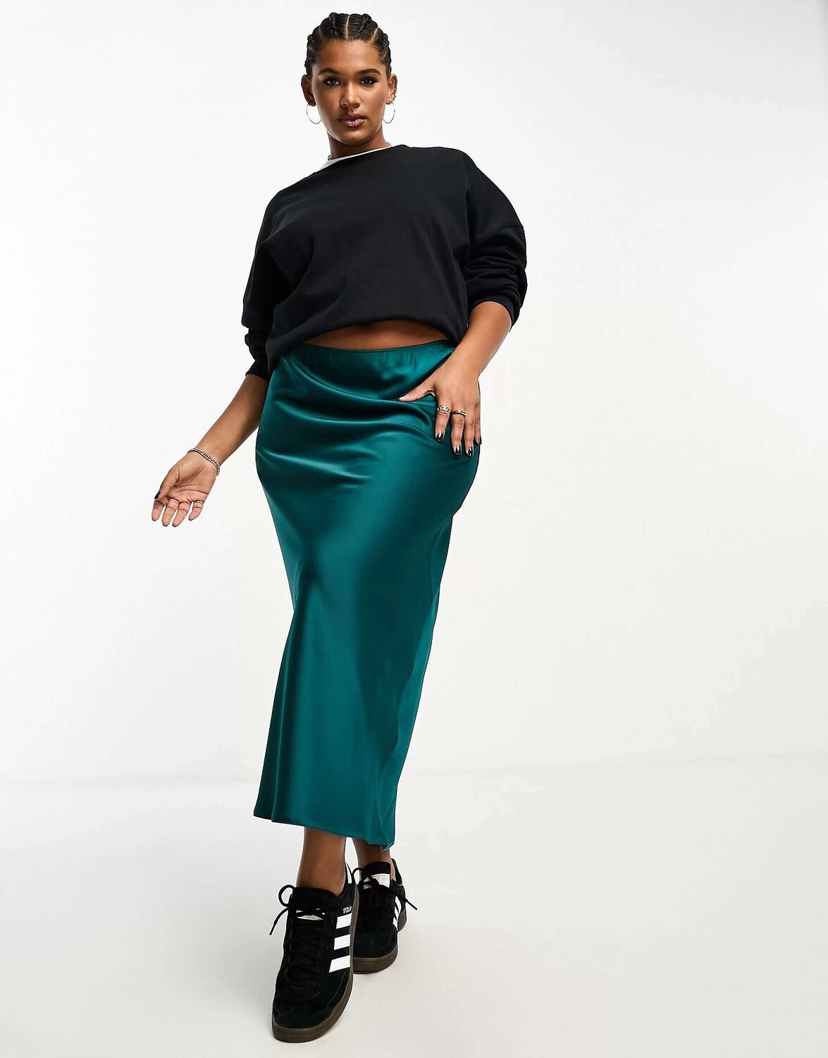 

Темно-бирюзовая атласная юбка миди со смещением ASOS DESIGN Curve