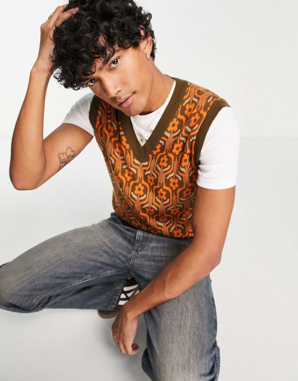 

Укороченная трикотажная майка с принтом ASOS DESIGN