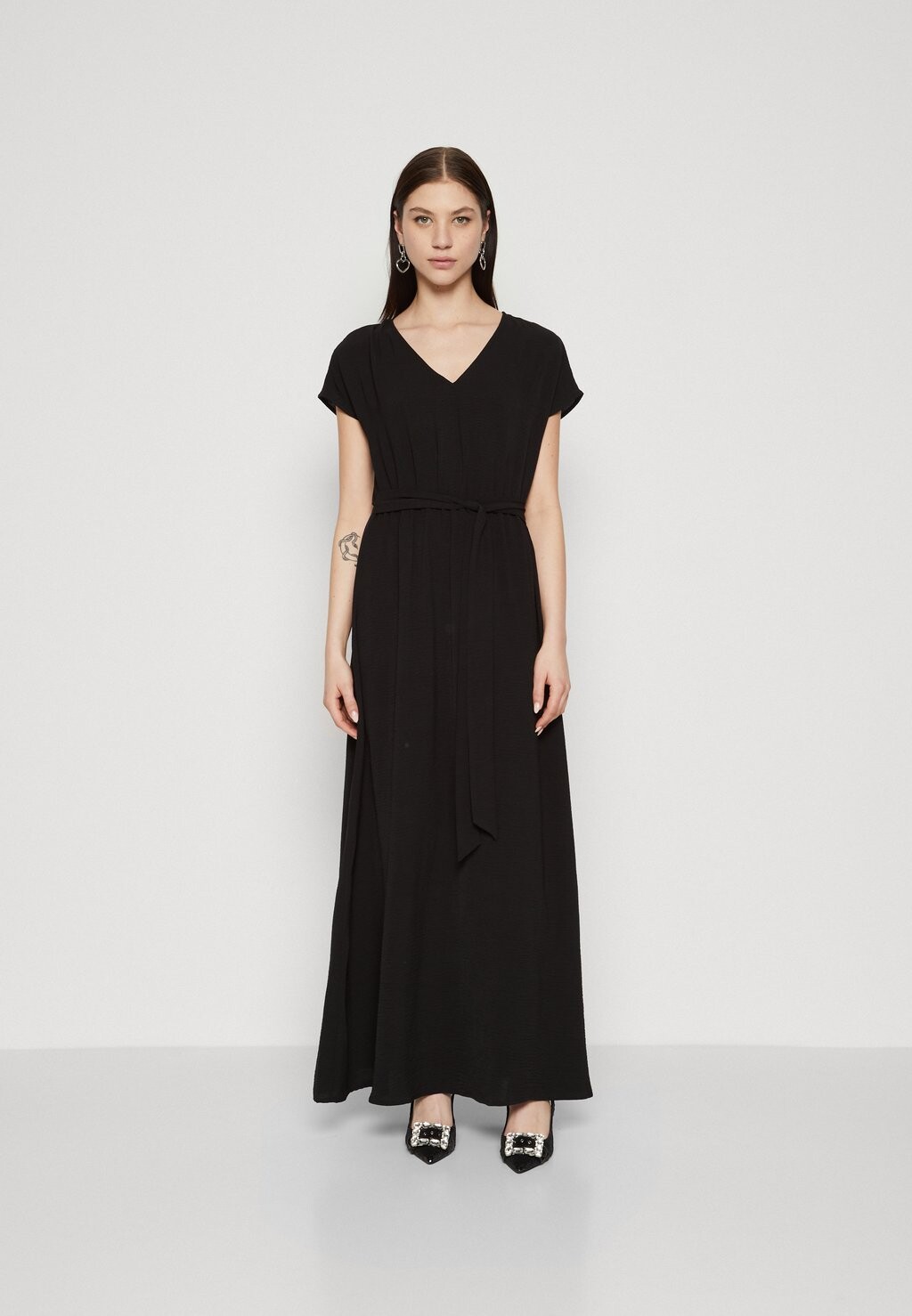 Платье макси VMALVA V NECK DRESS Vero Moda, цвет black платье макси jxmarisol dress jjxx цвет black