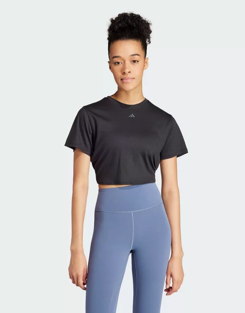 

Черная футболка с запахом adidas Performance Yoga Studio