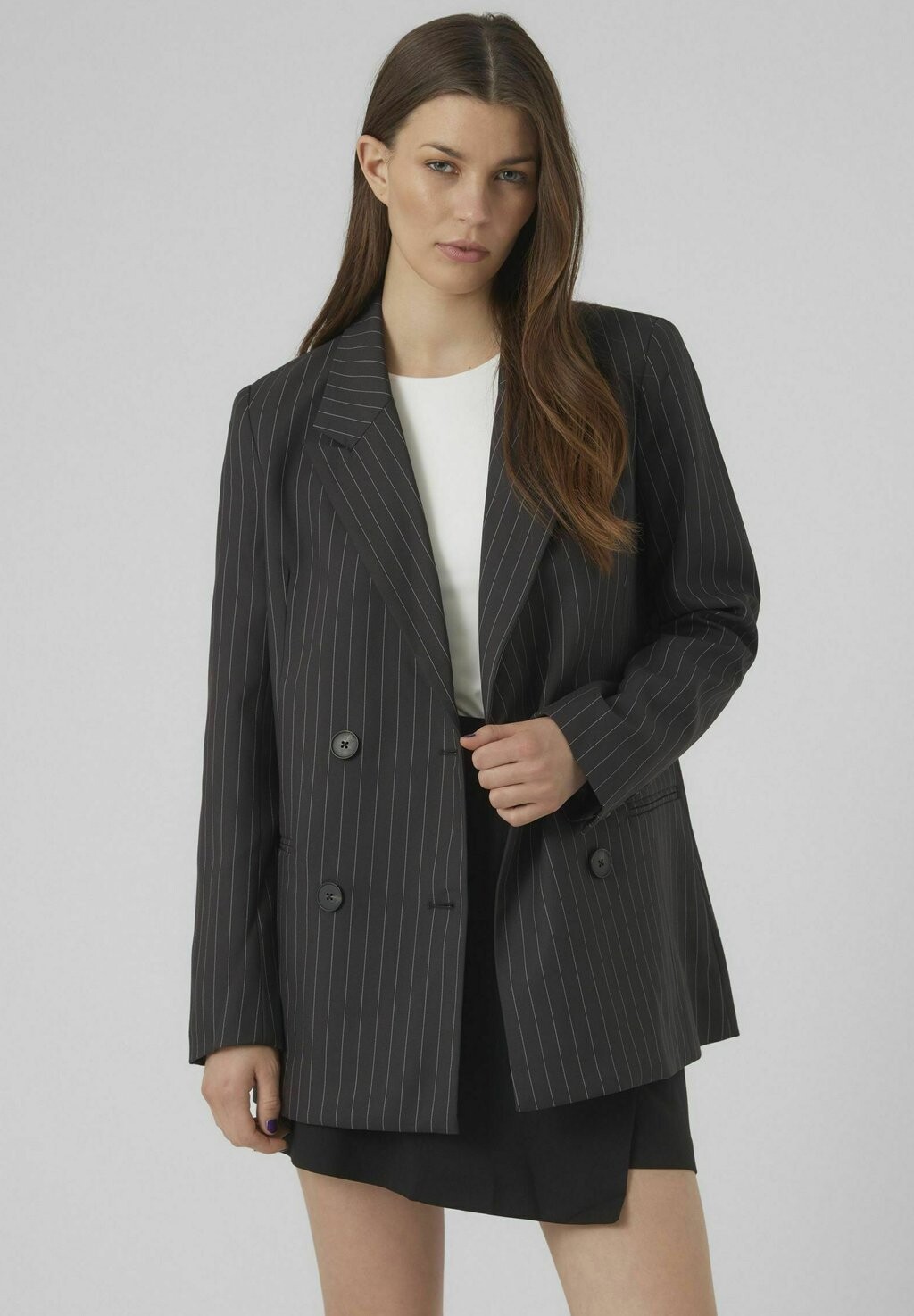 

Блейзер Vero Moda, цвет grey pinstripe