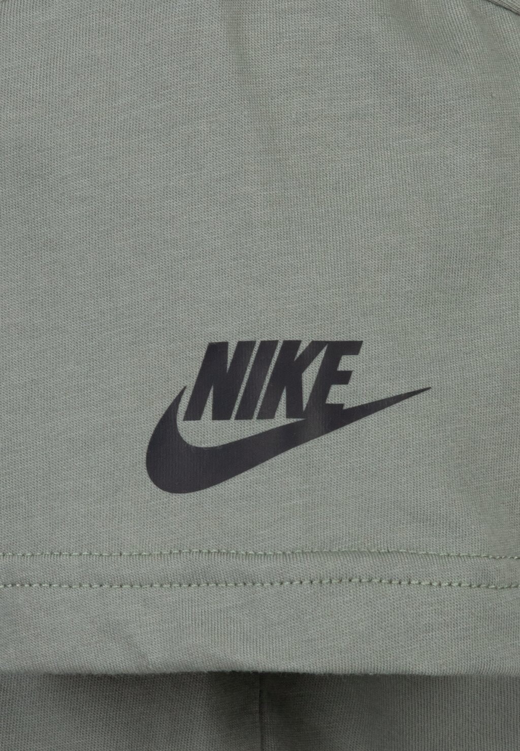 

Футболка FUTURE UTILITY TEE Nike, светло-серый