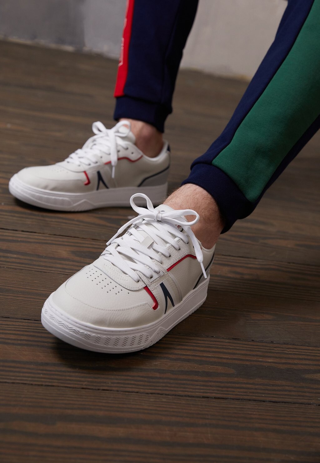 

Кроссовки Lacoste