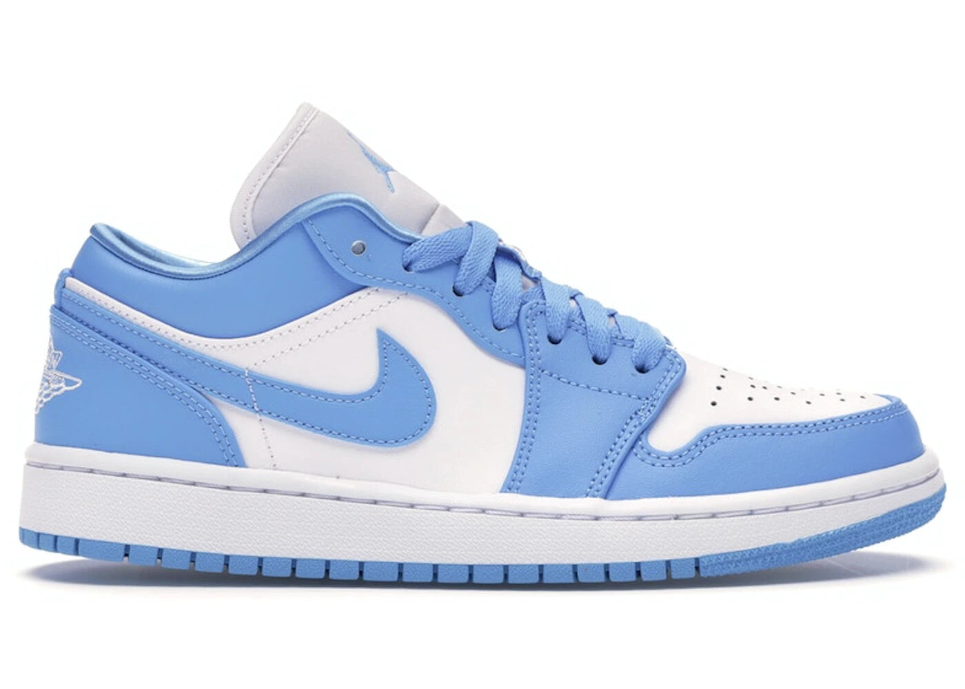 

Кроссовки Nike Air Jordan 1 Low UNC (W), светло-синий / белый