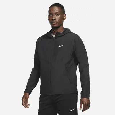 

Куртка Nike Miler, черный