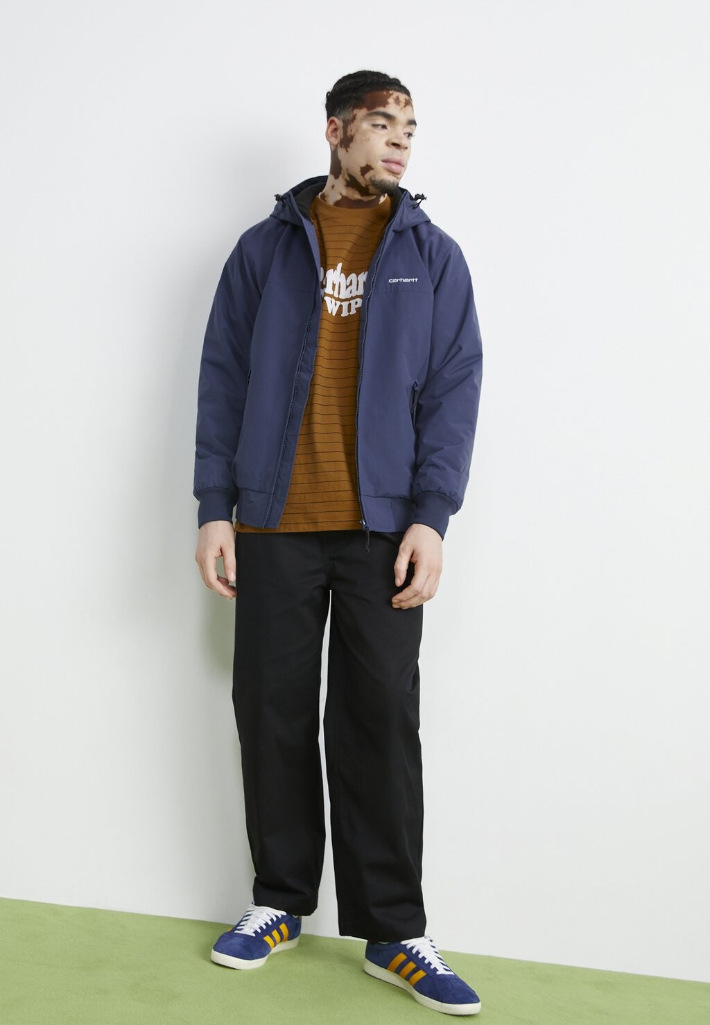 

Куртка Carhartt WIP ПАРУС С КАПЮШОНОМ, синий