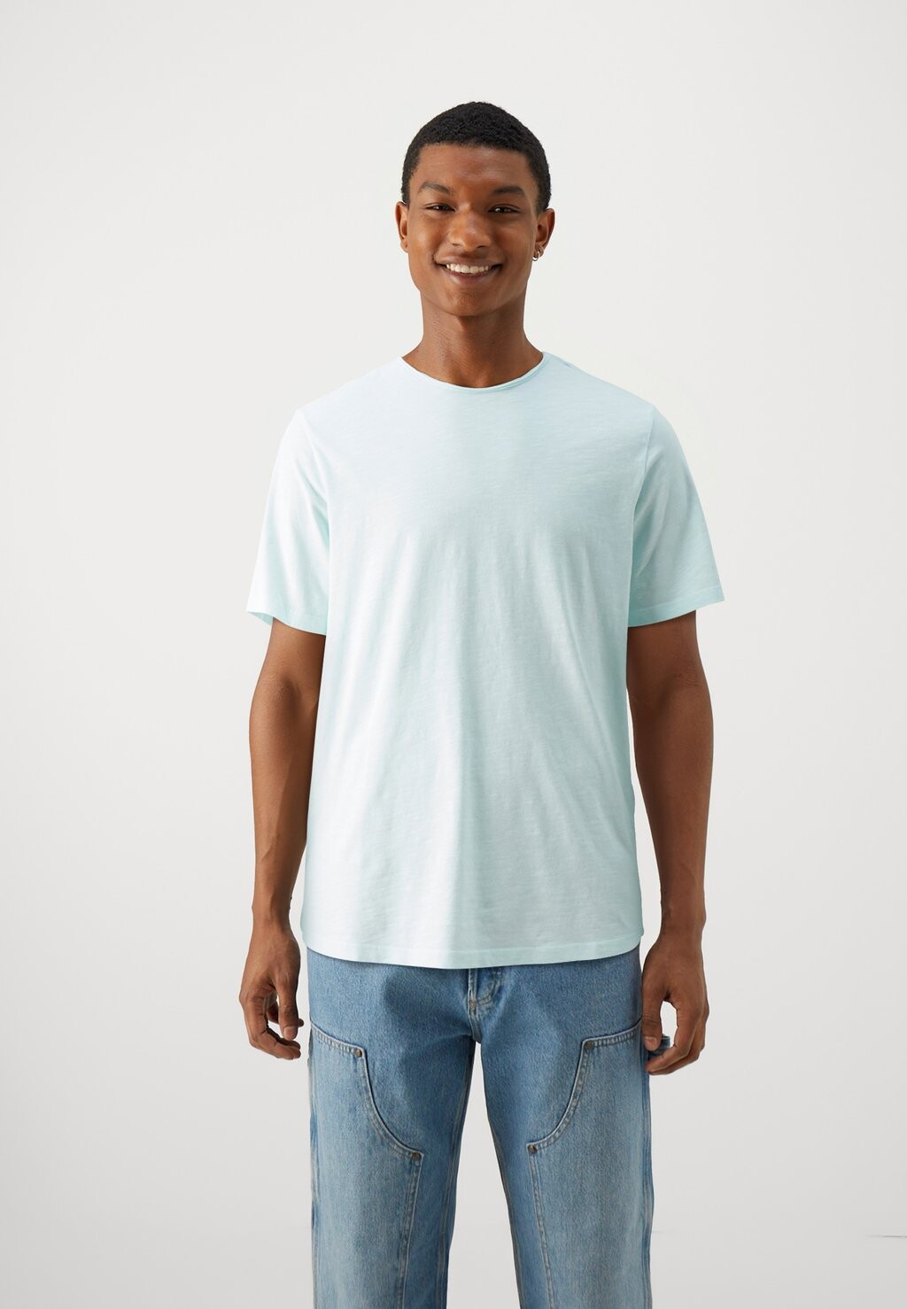 

Базовая футболка JJEBASHER Jack & Jones, светло-синий