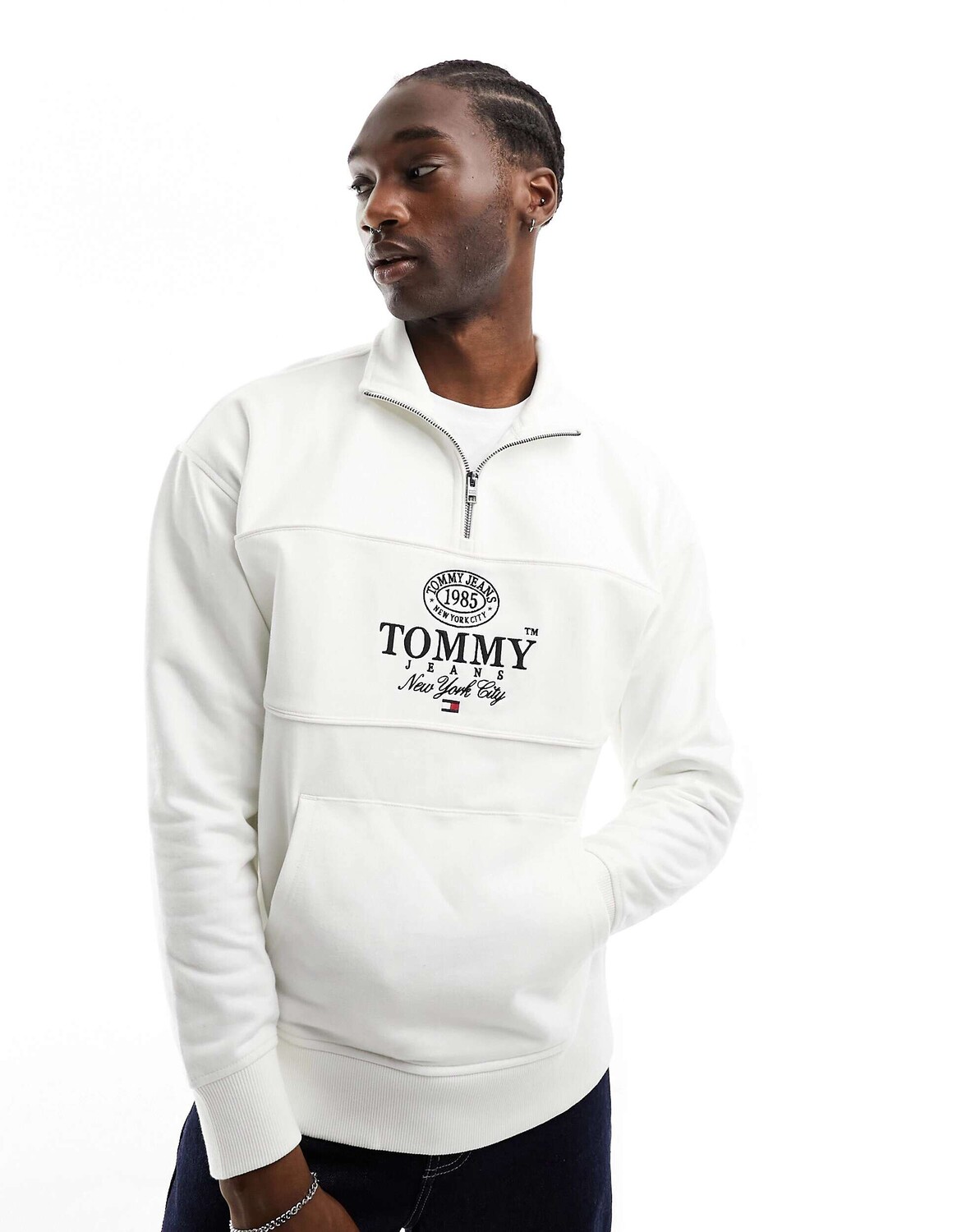 

Роскошные спортивные брюки Tommy Jeans белого цвета с застежкой-молнией 1/2, Белый