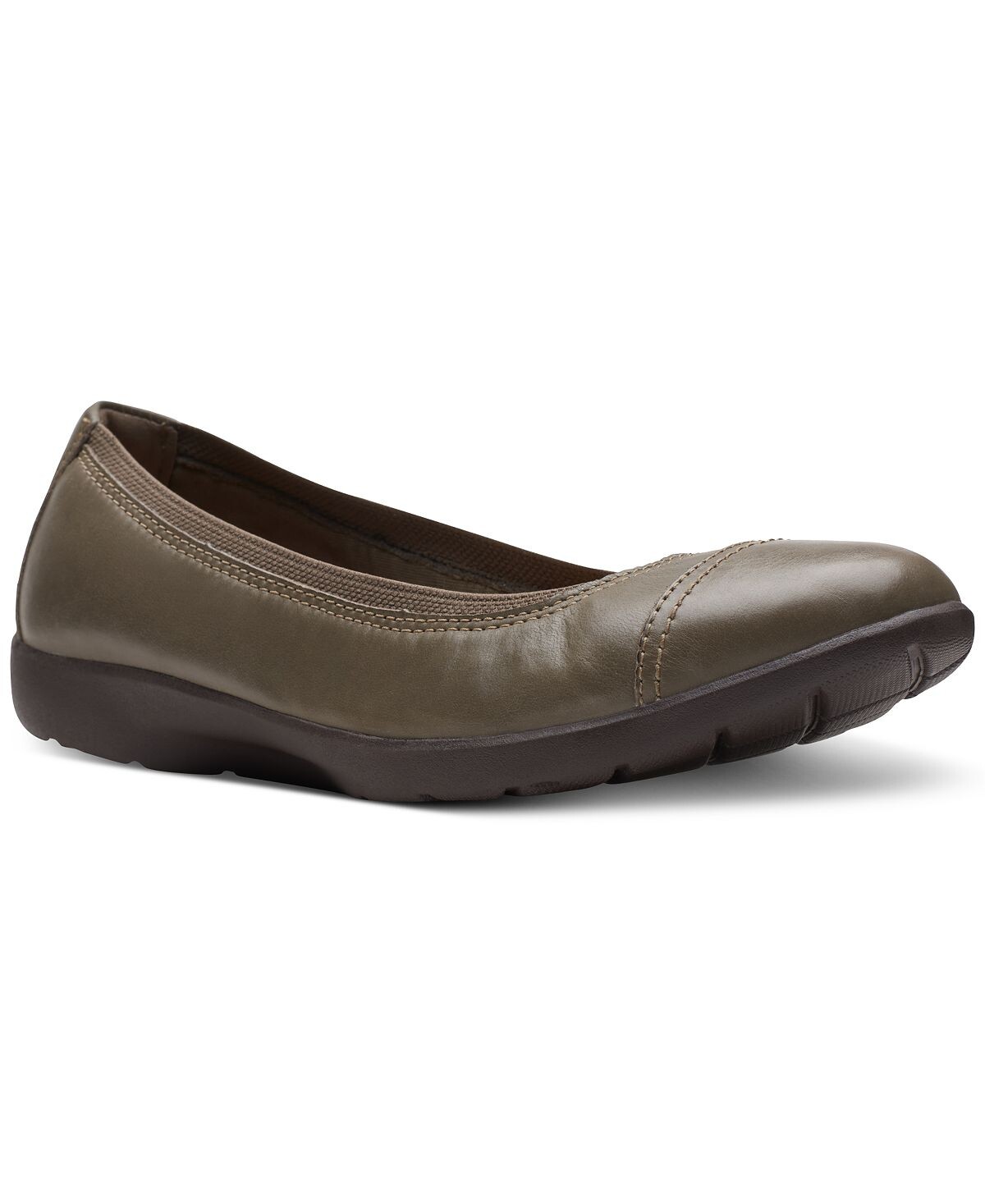 

Женские комфортные туфли на плоской подошве с капюшоном и опалом Clarks