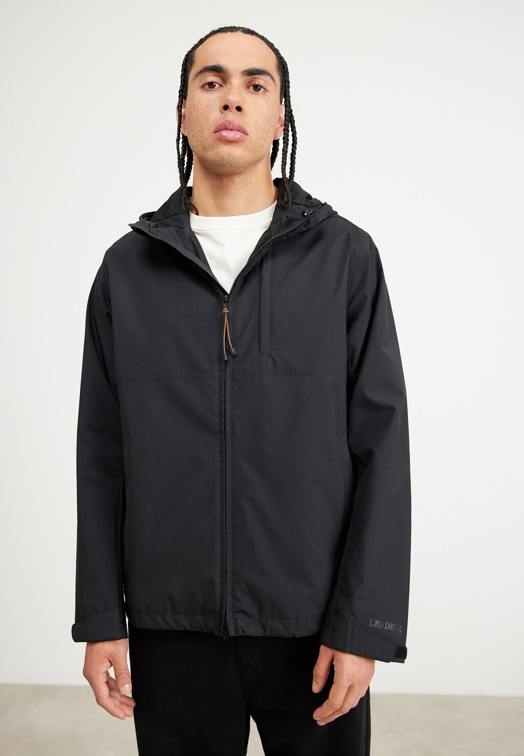 

Легкая куртка NORRIS RIPSTOP JACKET Les Deux, черный