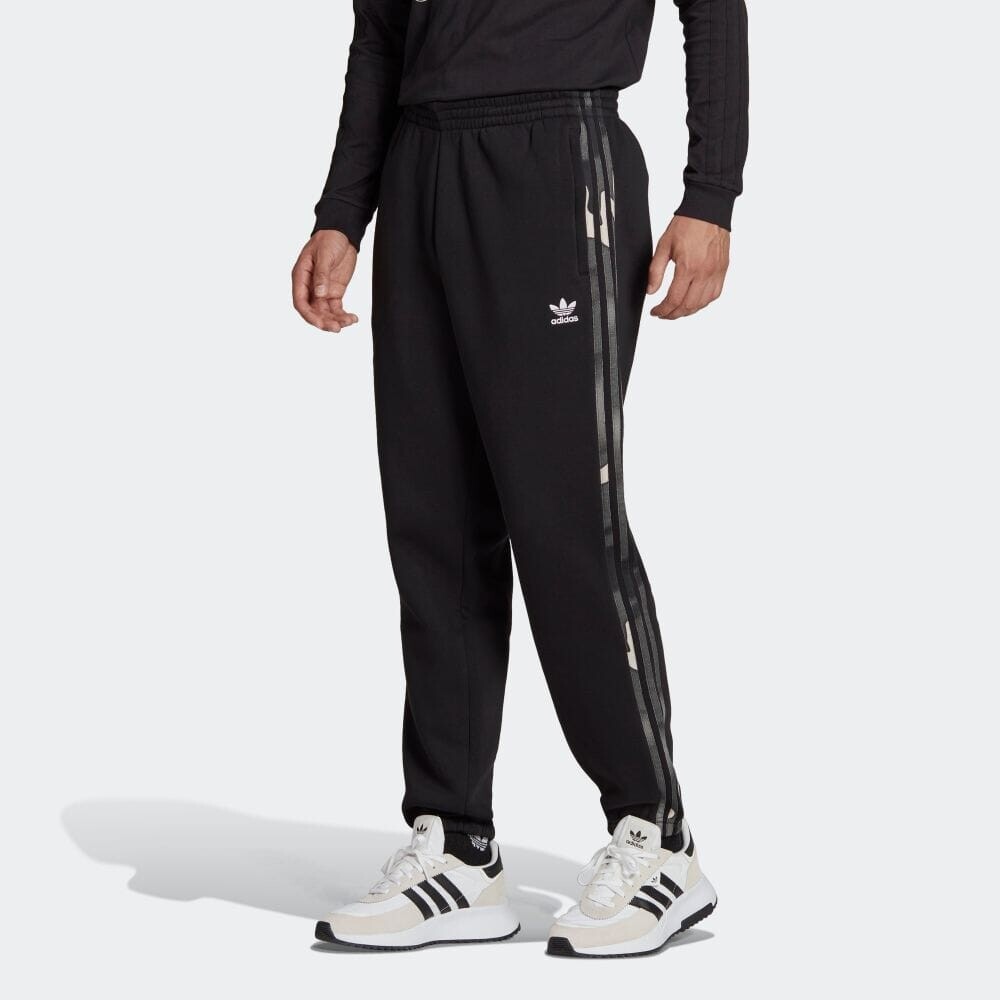 

Толстовка Adidas HR3529