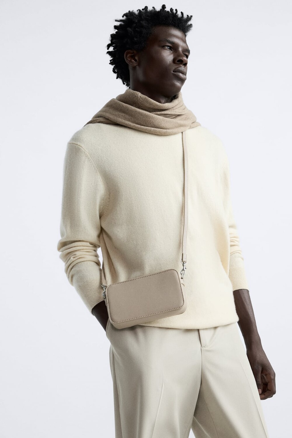 

Мини-сумка через плечо с тиснением ZARA, серый
