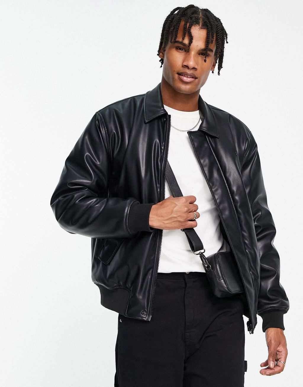 

Черная куртка-авиатор из искусственной кожи Pull&Bear, Черный