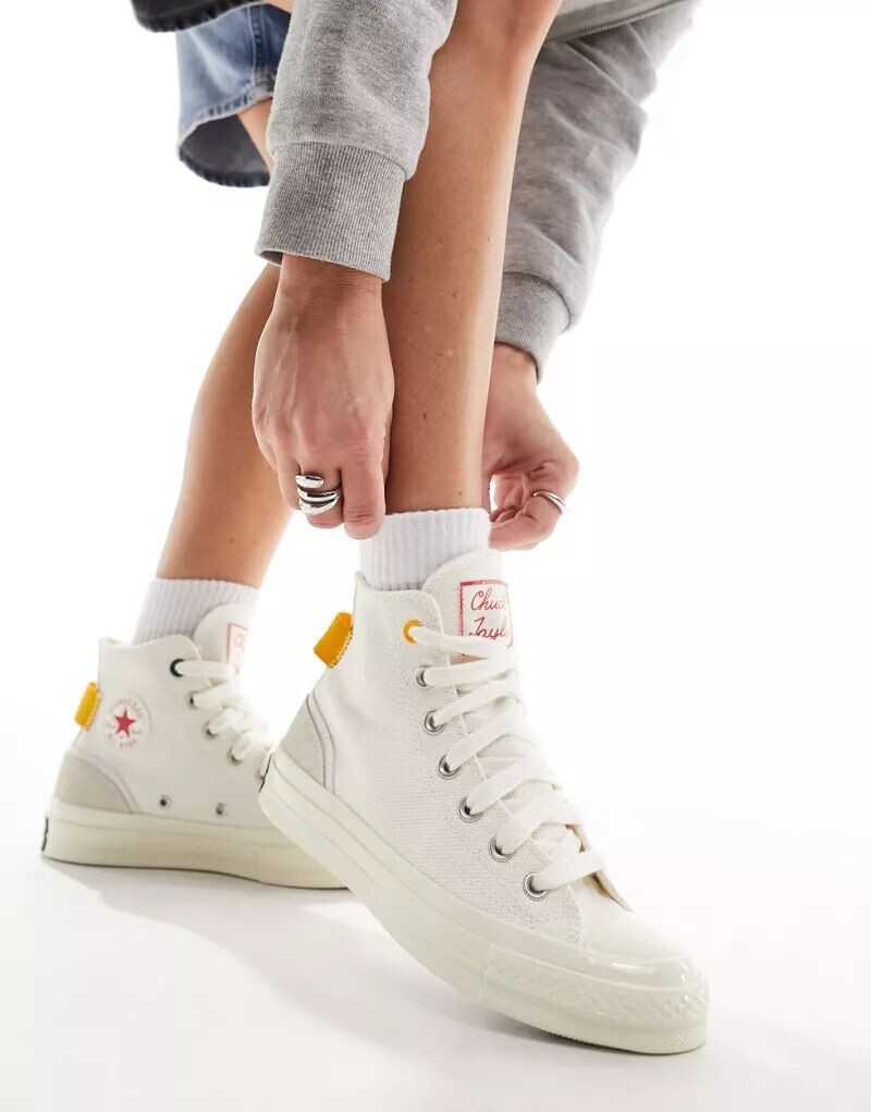 

Белые кроссовки Converse Chuck Taylor 70 Hi с практичными деталями