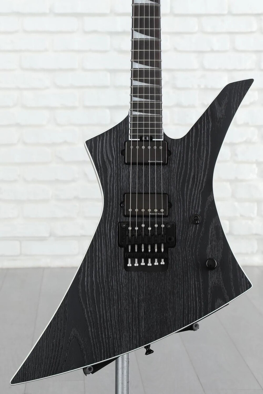 

Jackson Pro Series Jeff Loomis Signature Kelly KE — Черный ясень
