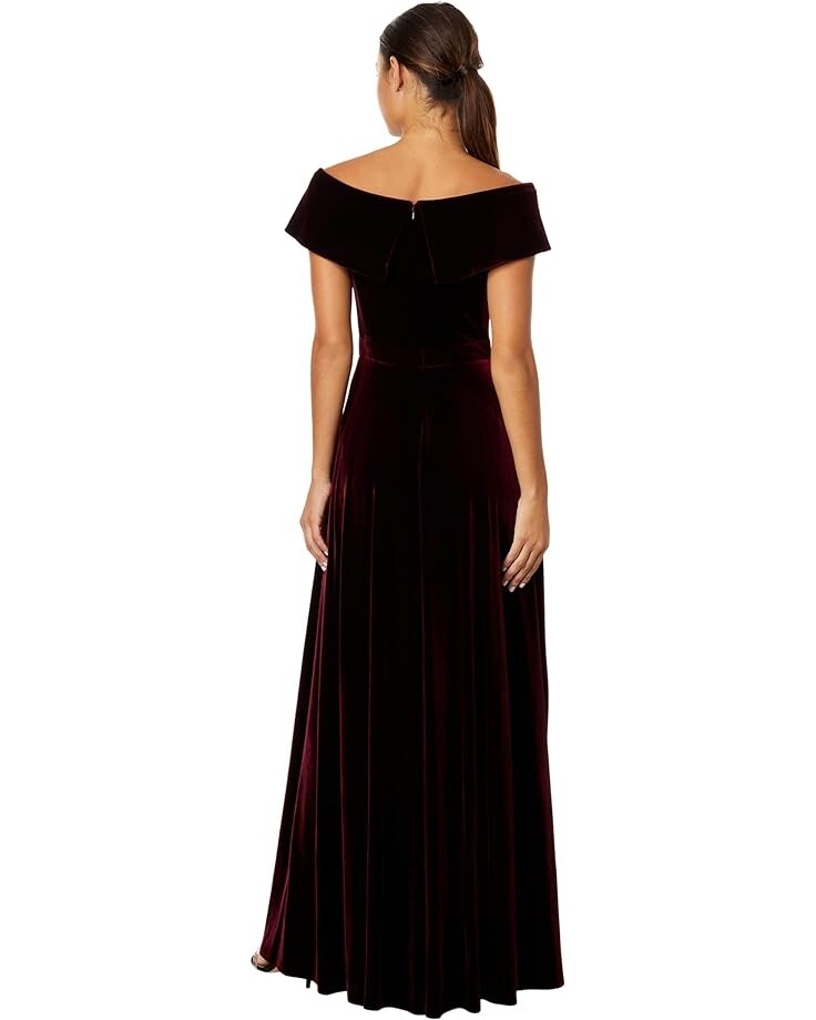 

Платье XSCAPE Off-the-Shoulder Long Velvet Full Skirt, бордовый