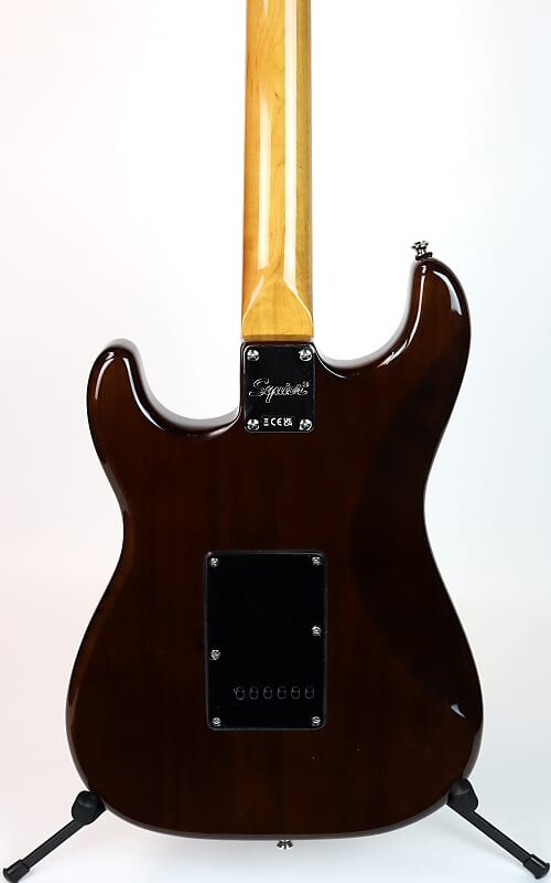 

Электрогитара Squier Classic Vibe '70s Stratocaster HSS Walnut