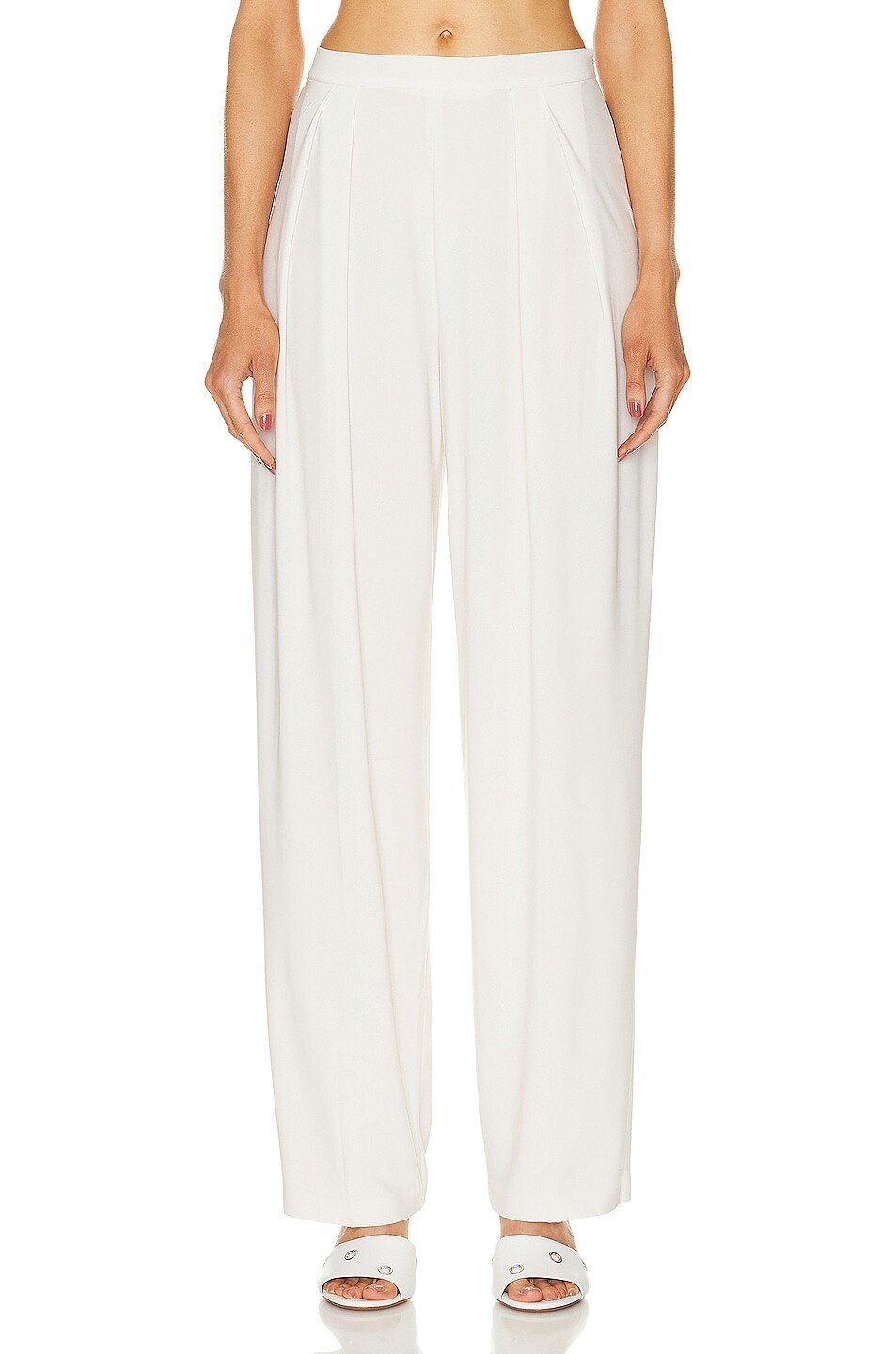 Брюки Norma Kamali Tapered Pleated Trouser, цвет Bone