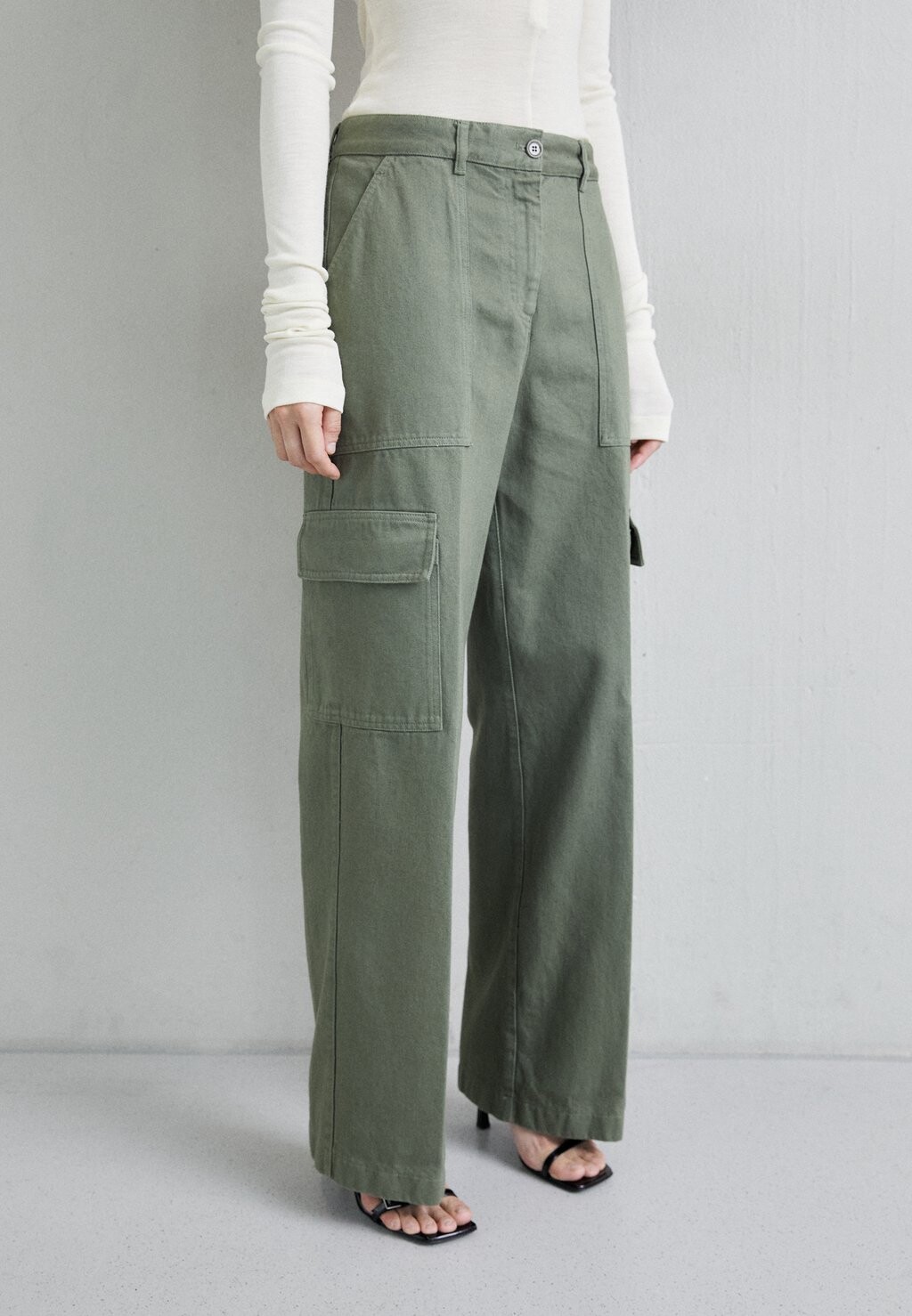 

Брюки карго Pantalone ASPESI, цвет militare