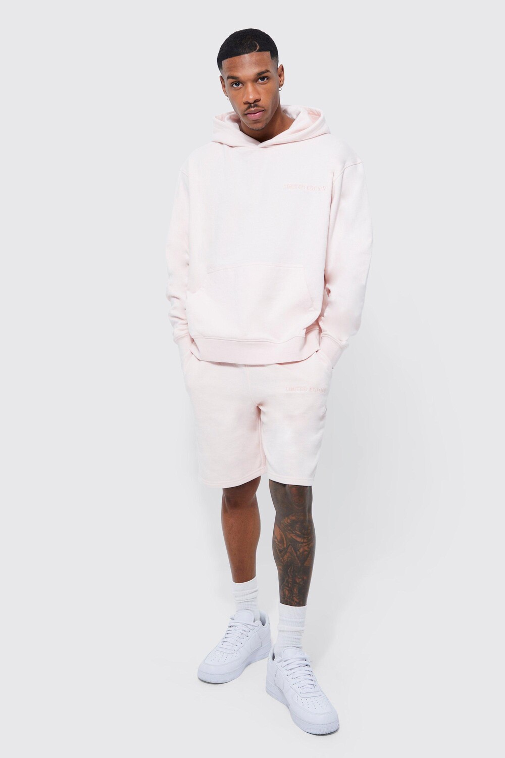 

Короткий спортивный костюм oversize premium boxy Boohoo, розовый