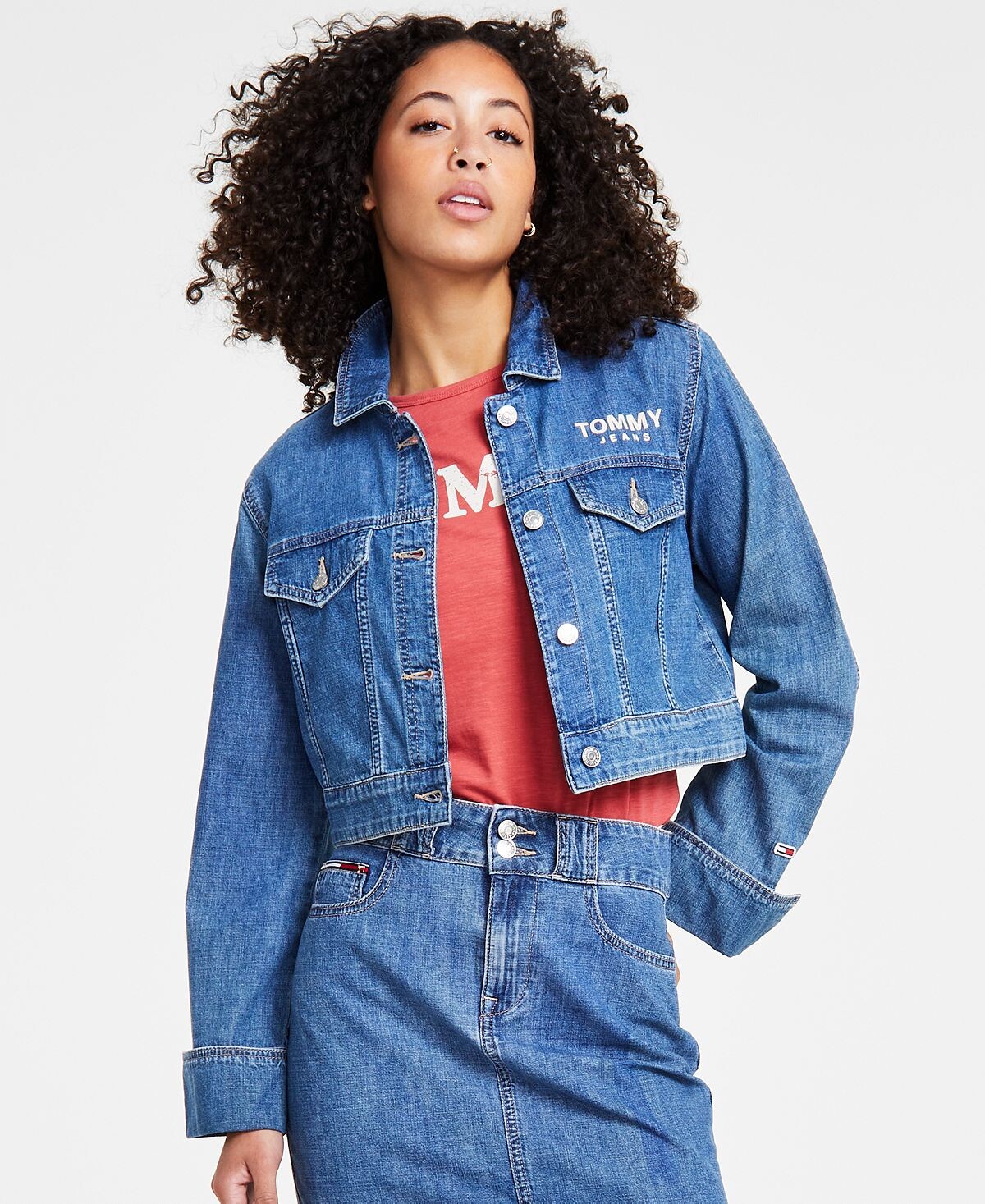 

Женская укороченная джинсовая куртка из хлопка Tommy Jeans