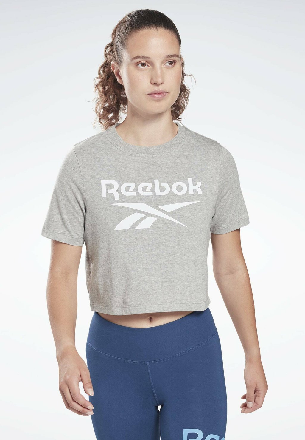 

Футболка с принтом Reebok, Серый