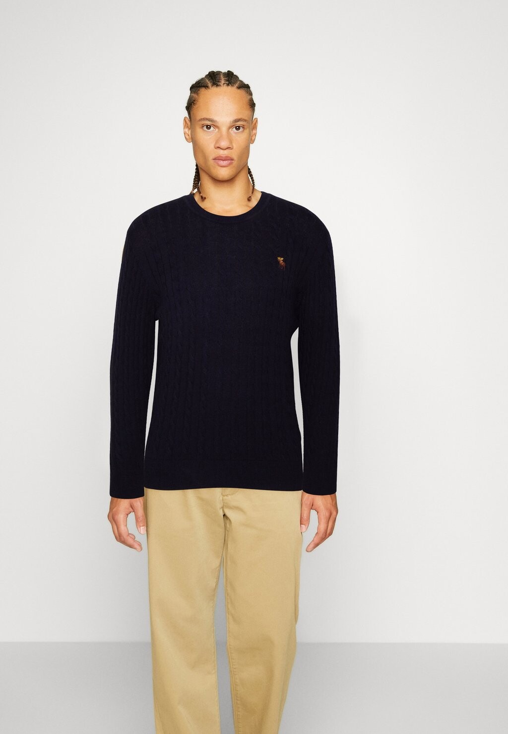 

Свитер Abercrombie & Fitch