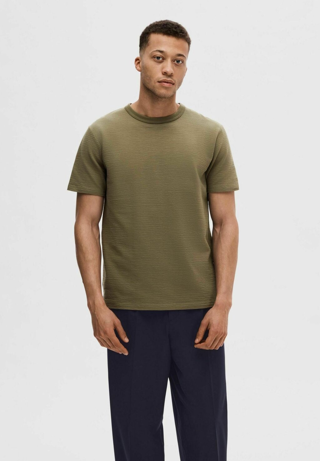

Базовая футболка Selected Homme, оливковый