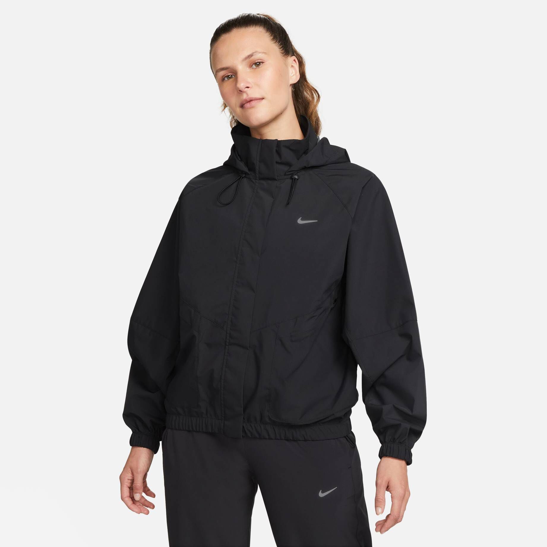 

Беговая куртка Storm-Fit Swift Jakcet Nike, черный