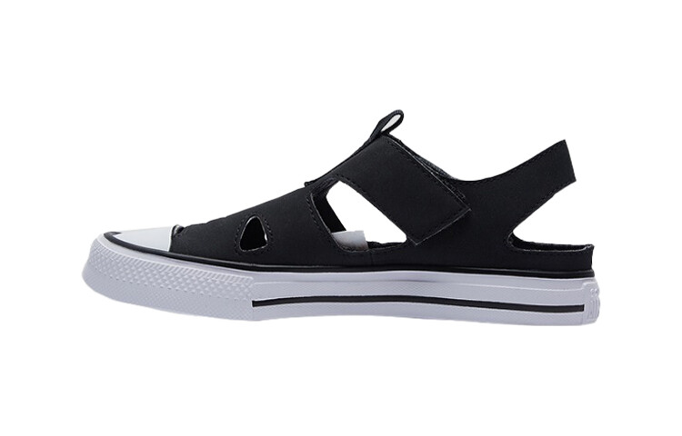 

Конверсы Chuck Taylor All Star Superplay Small Kids, черные