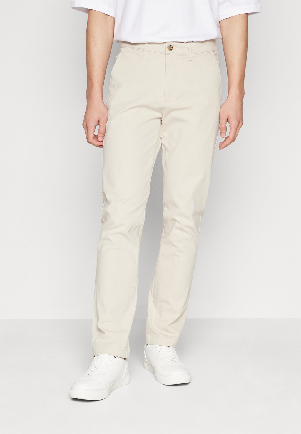 

Чино Smart Flex Slim Motion DOCKERS, цвет sahara khaki