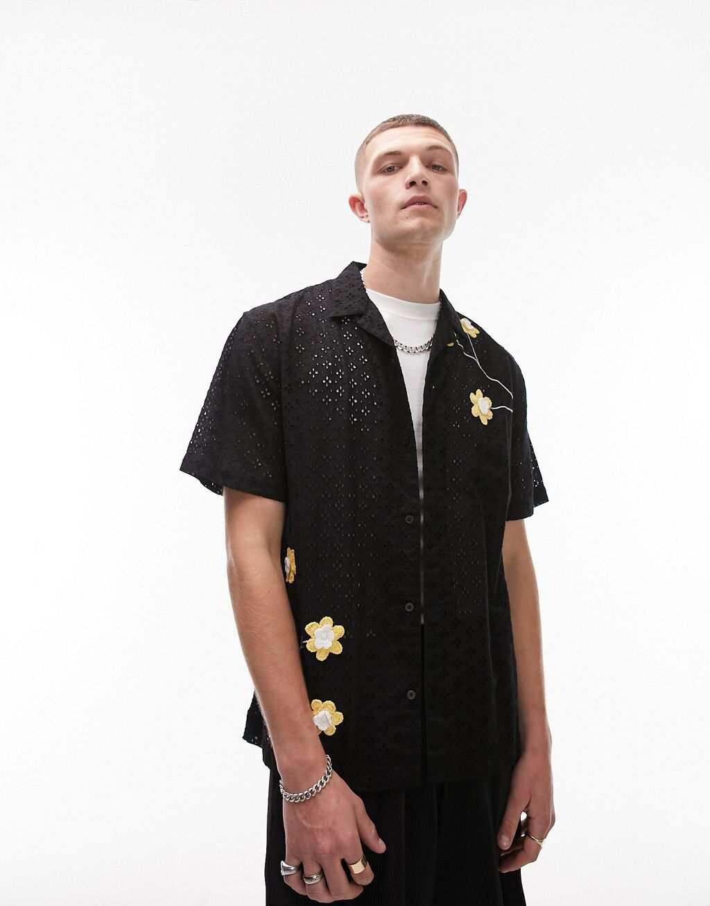 

Черная рубашка крючком с цветочным принтом Topman
