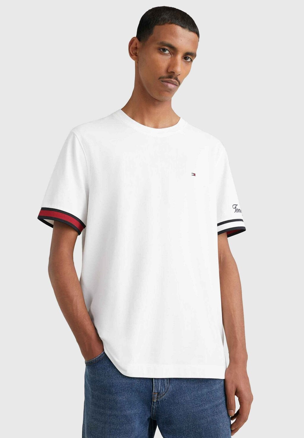 

Футболка с принтом Tommy Hilfiger, белый