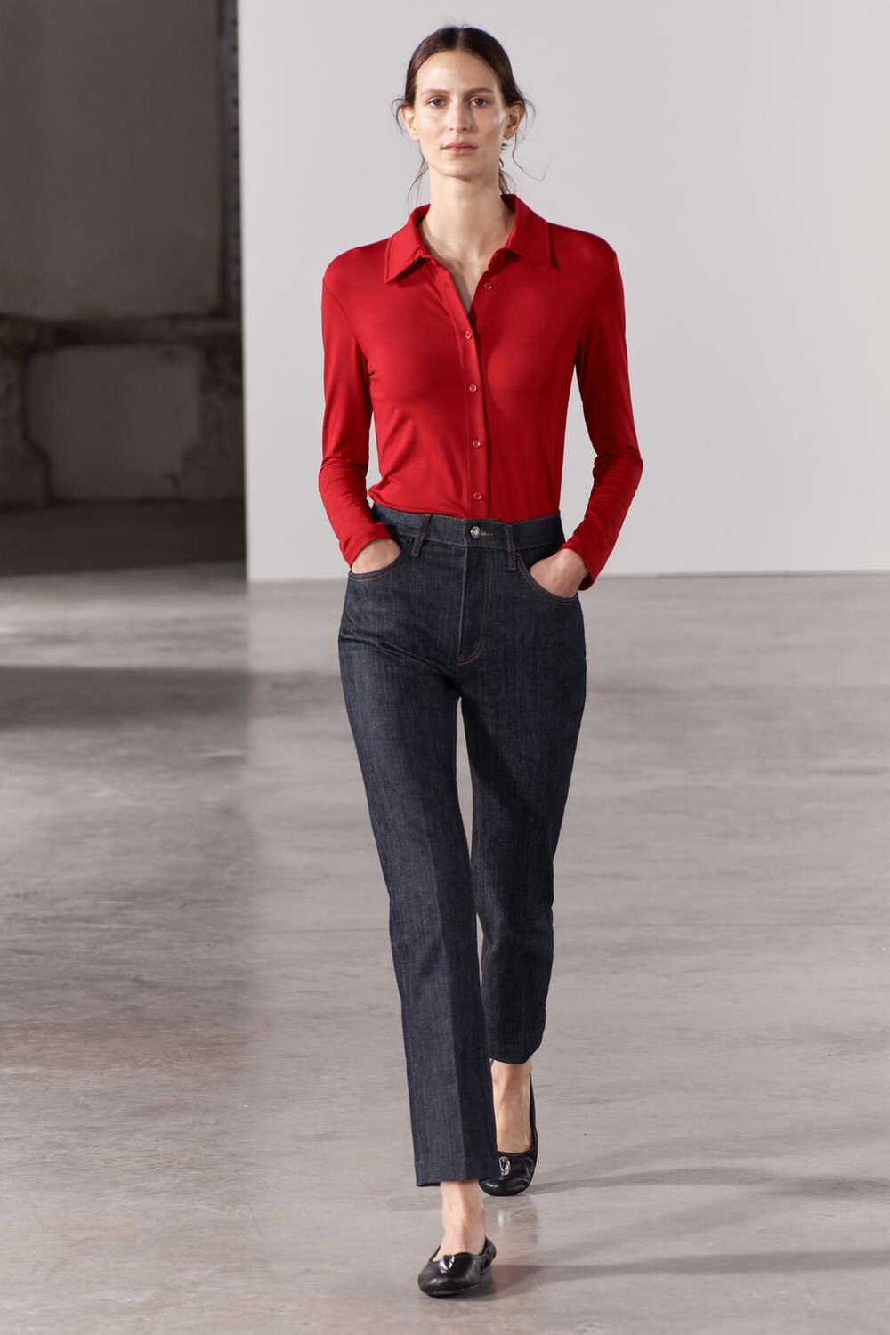 

Приглашенная рубашка на пуговицах ZARA, красный
