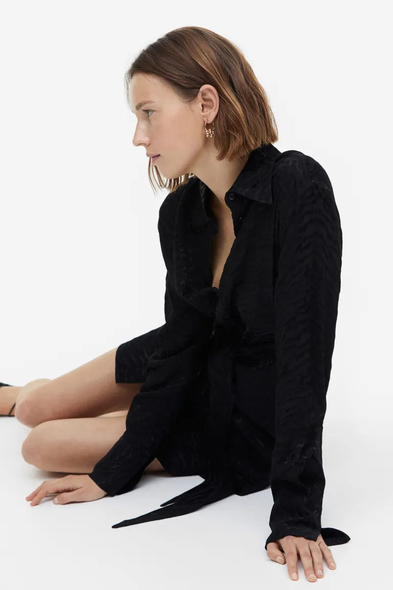 Платье-рубашка со шнурками H&M, черный платье с пуговицами спереди h