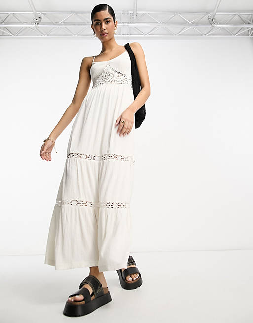 Кремовое платье макси на бретелях с кружевными вставками и связанной крючком талией ASOS DESIGN