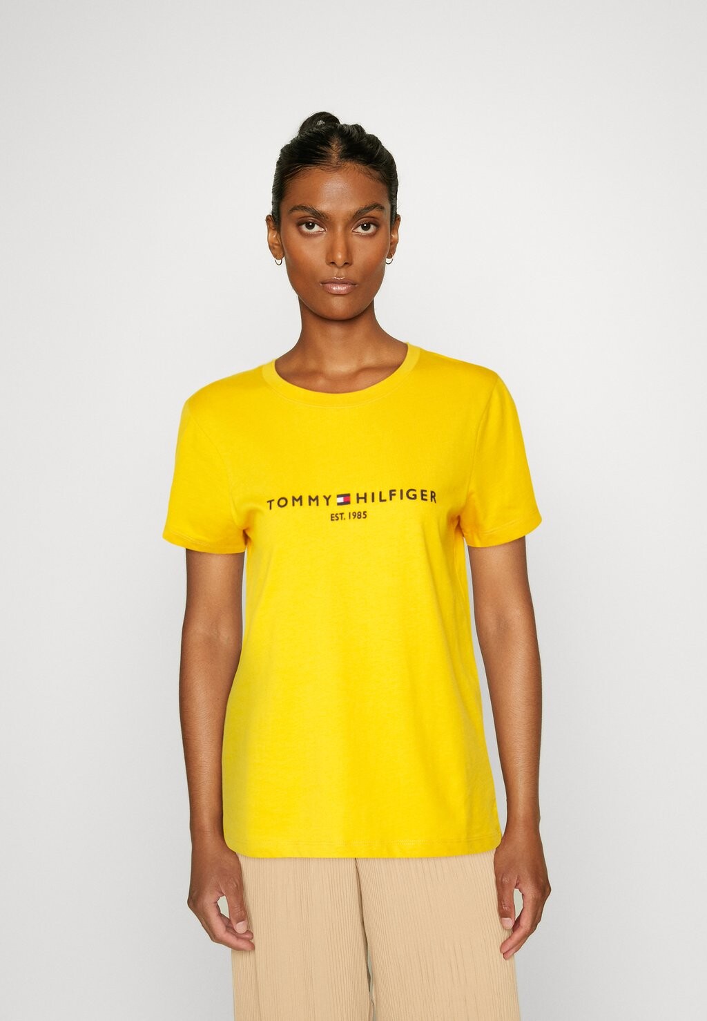 

Футболка с принтом Tommy Hilfiger