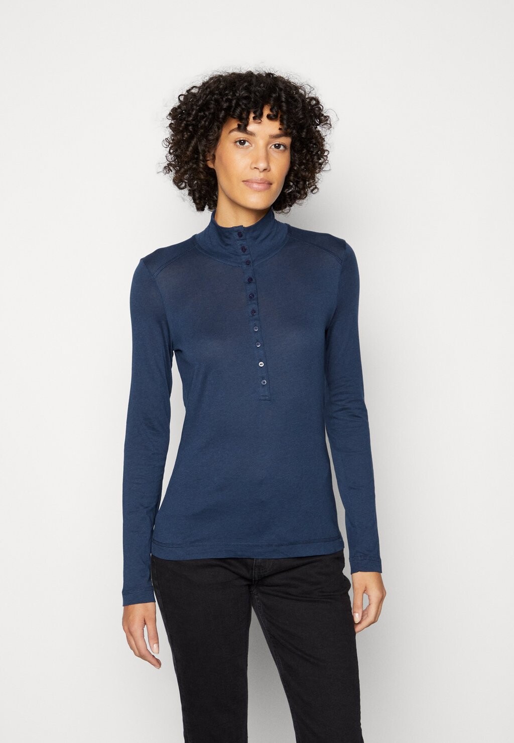 

Топ с длинными рукавами Esprit