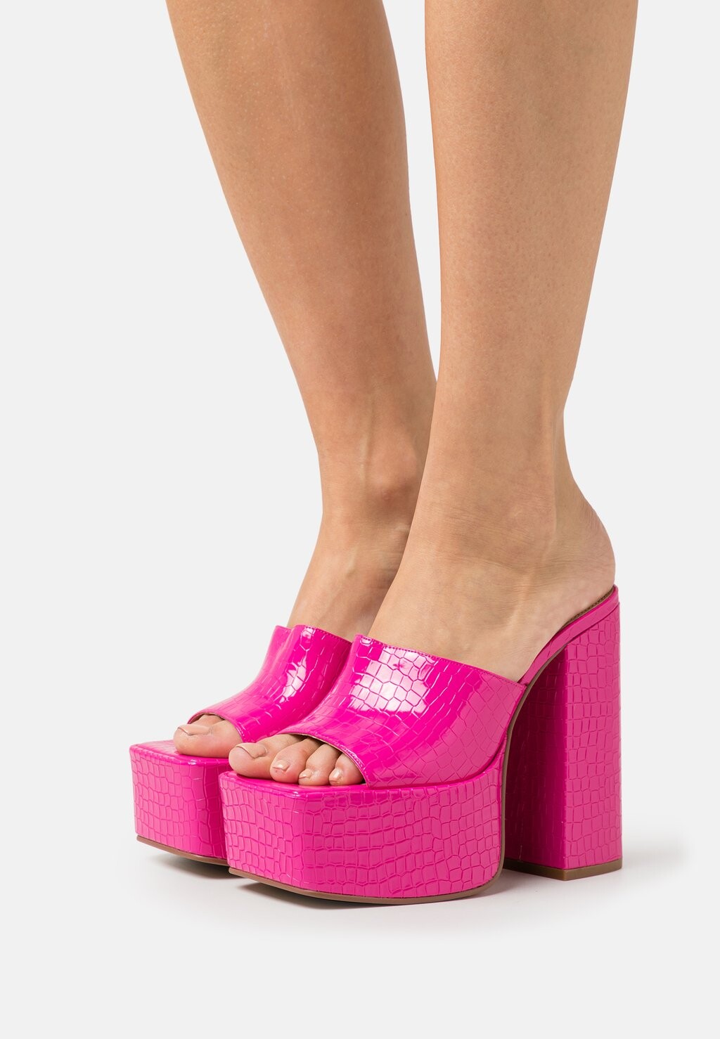 

Шлепанцы Steve Madden