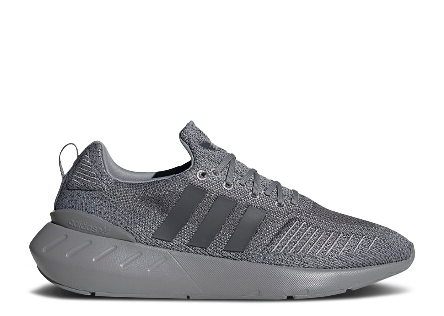 

Кроссовки adidas Swift Run 22 'Triple Grey', серый