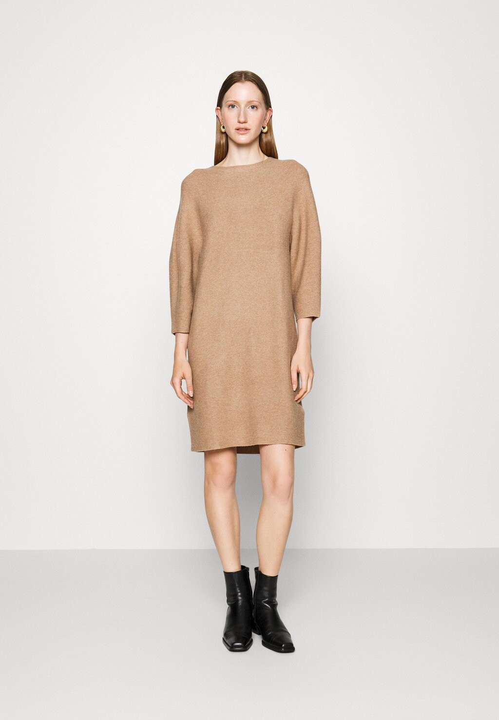 

Вязаное платье pure cashmere, бежевый