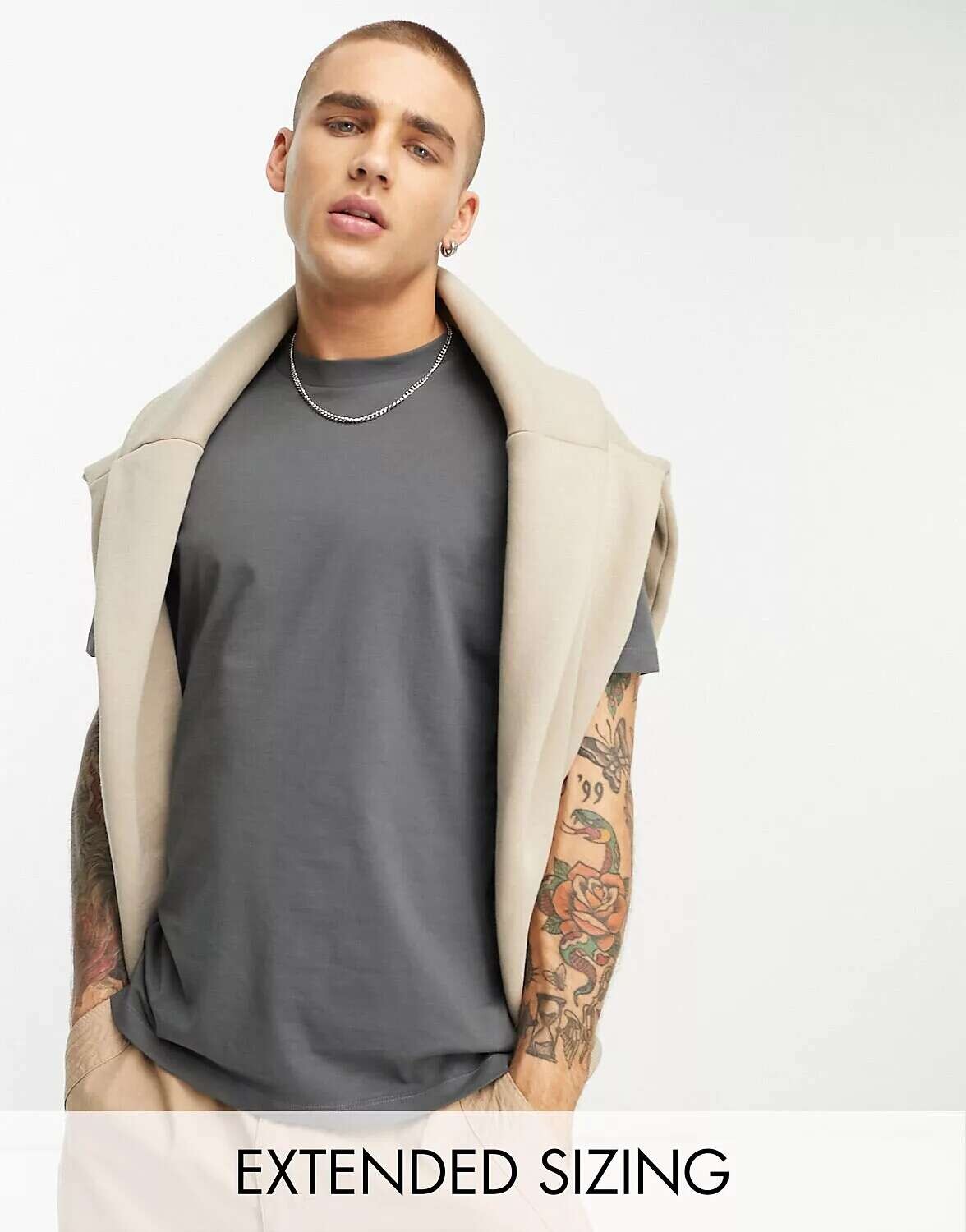 

Темно-серая футболка с круглым вырезом ASOS, Серый