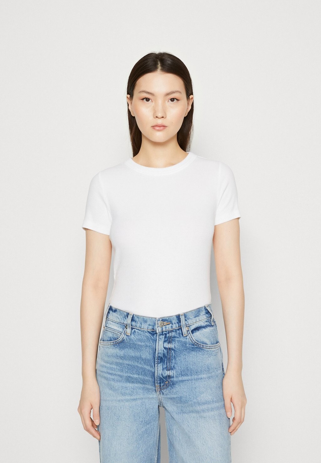 

Базовая футболка Banana Republic, белый