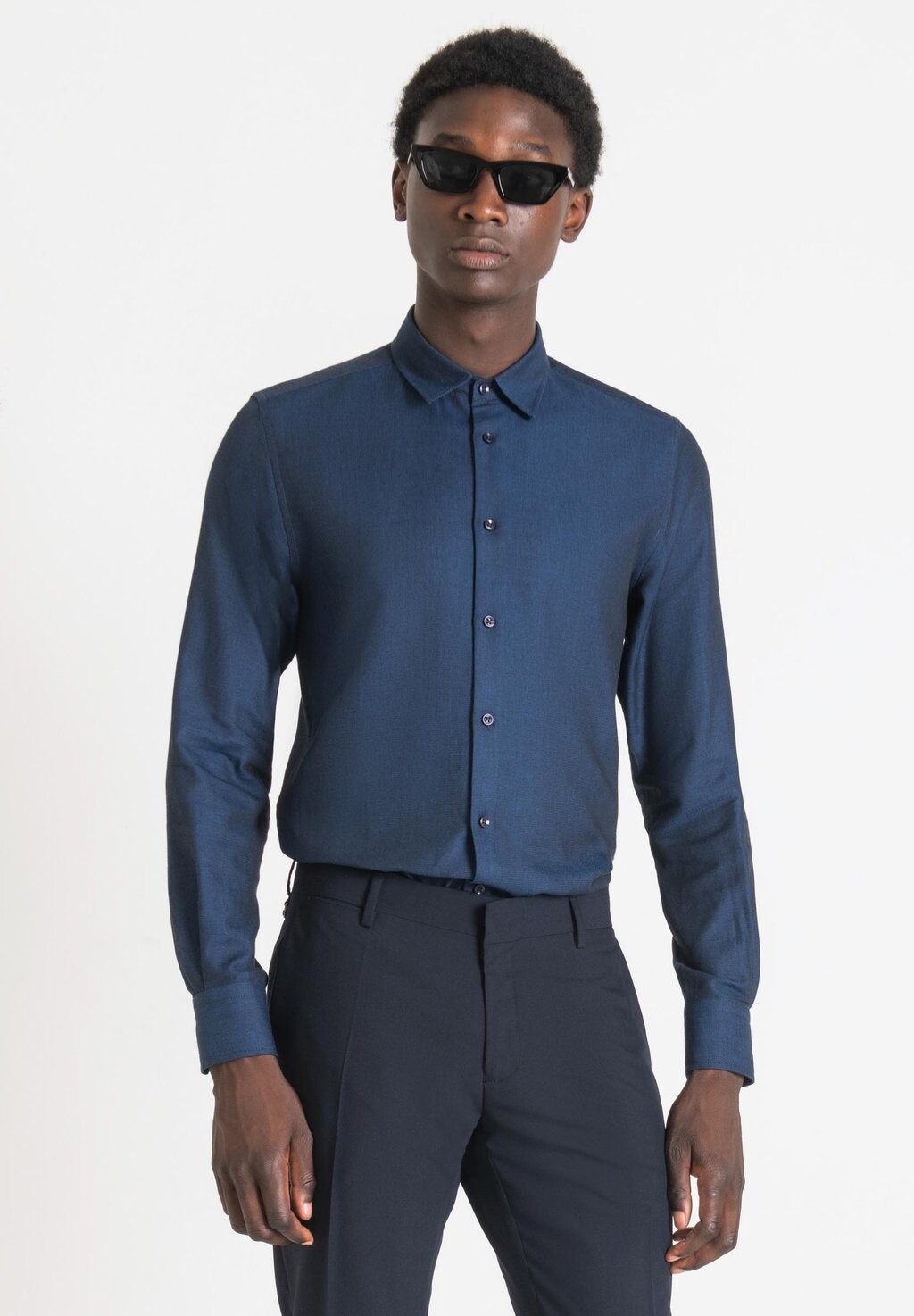 

Рубашка Napoli Slim Fit Shirt Antony Morato, цвет blue ink