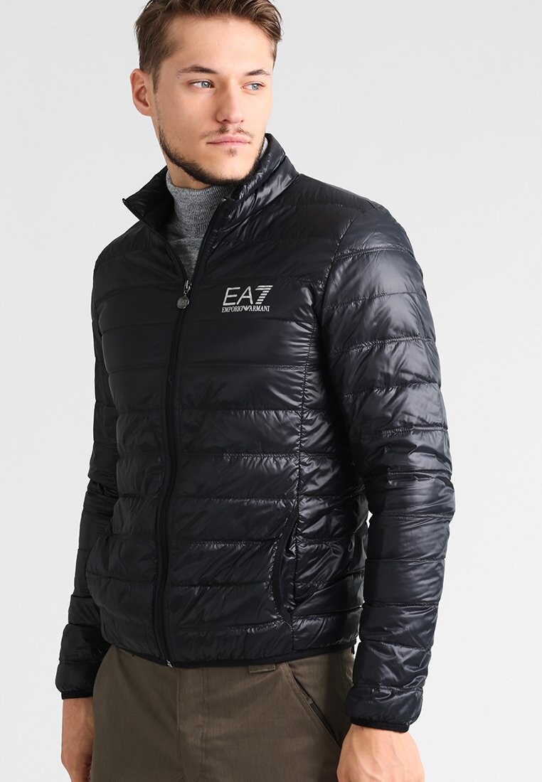 

Пуховик Armani Emporio