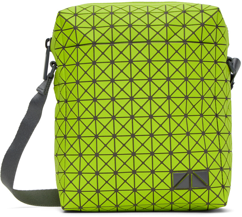 

Зеленая сумка-мессенджер Voyager Bao Bao Issey Miyake